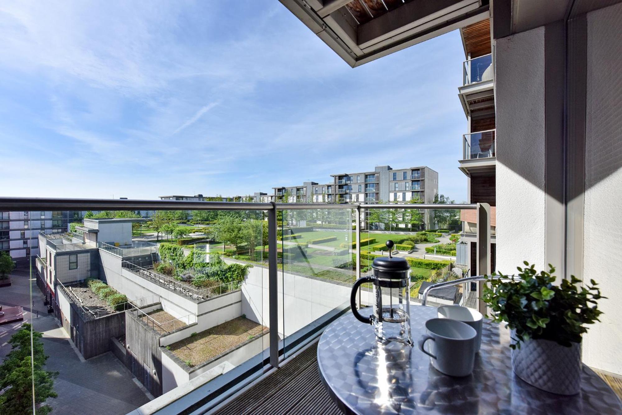 The Vizion Serviced Apartments From Pincott Properties - Free Parking, Private Balcony, And Wifi Milton Keynes Exterior photo